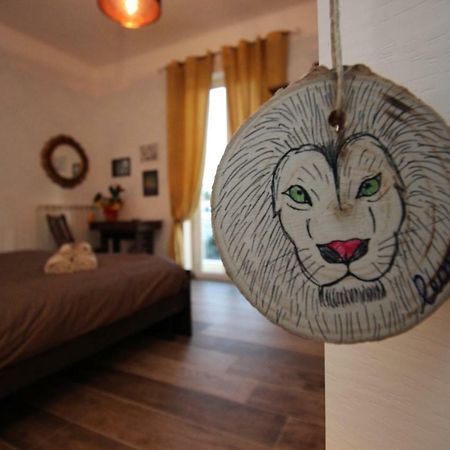 Il Leone Bianco Affittacamere Albenga Exteriör bild
